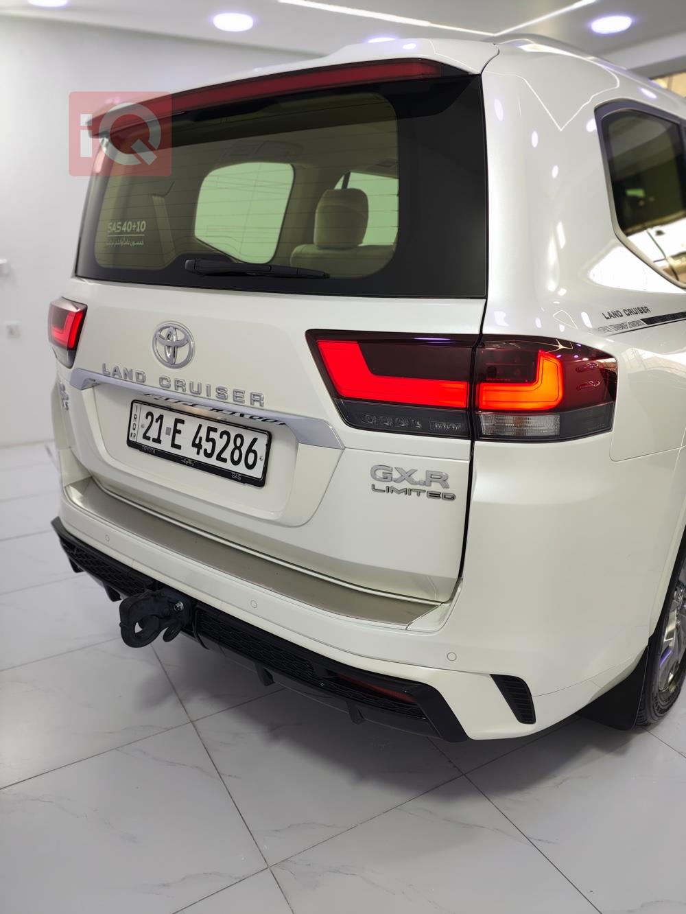 تويوتا لاندكروزر